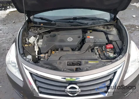 2015 Nissan Altima 2.5 S z USA, uszkodzony, nr VIN 1N4AL3AP5FN911600